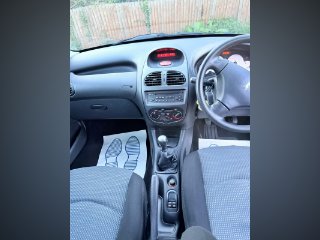 /photos/10988/e17e7f42-b648-a058-c62a-eb0f399c53ee_i320x240.jpg